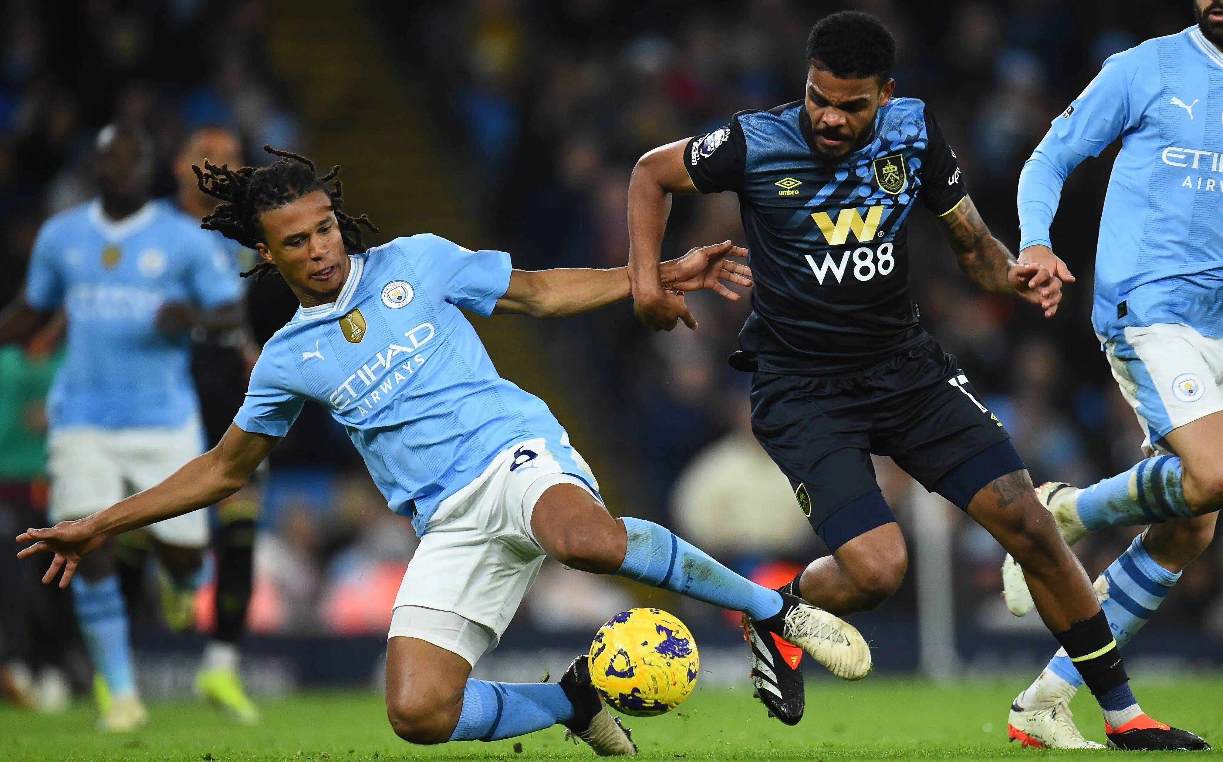 绝对死角，特拉布宗体育中场穆奇小角度任意球直接破门