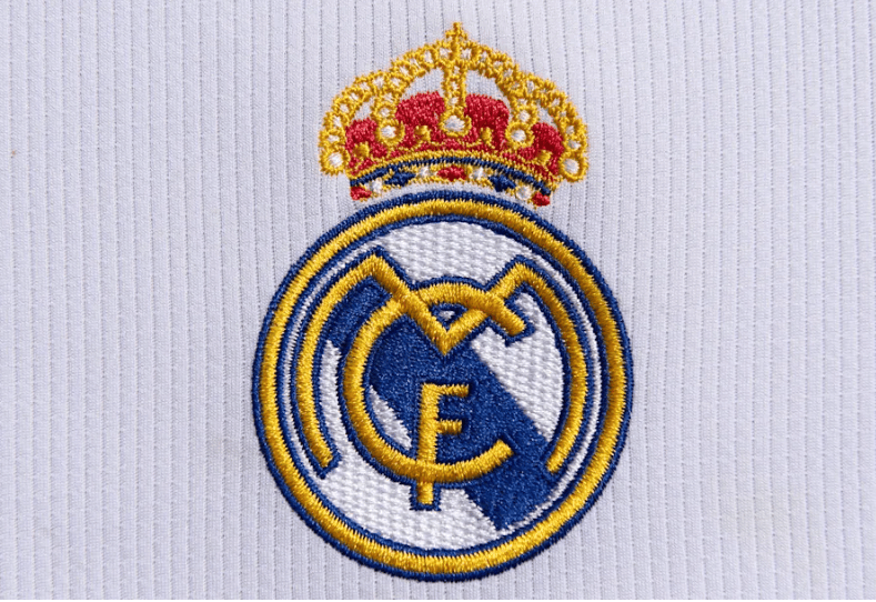 于根伟：目前并没有接触明天；下赛季的预算还跟这两年一样